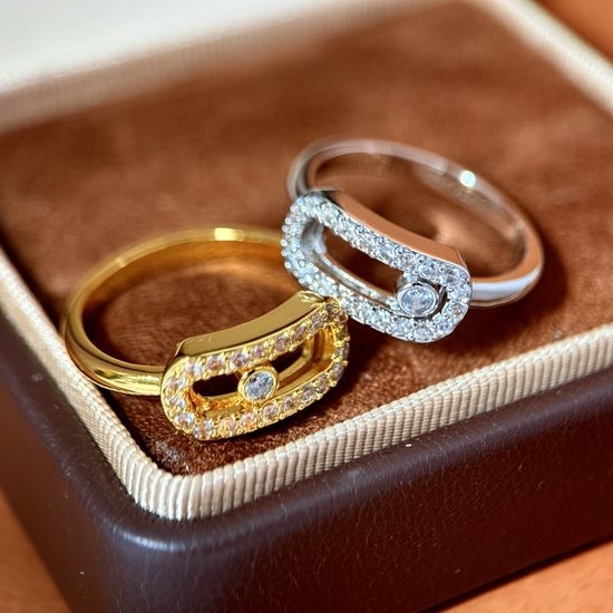 Messika Sliding Diamond Hollow Ring