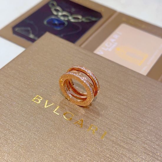 Bvlgari Enamel Ring Elegant V-gold Material Jewelry