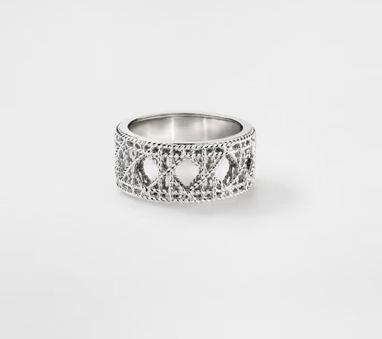 Christian Dior CD Lace Pattern Delicate Ring