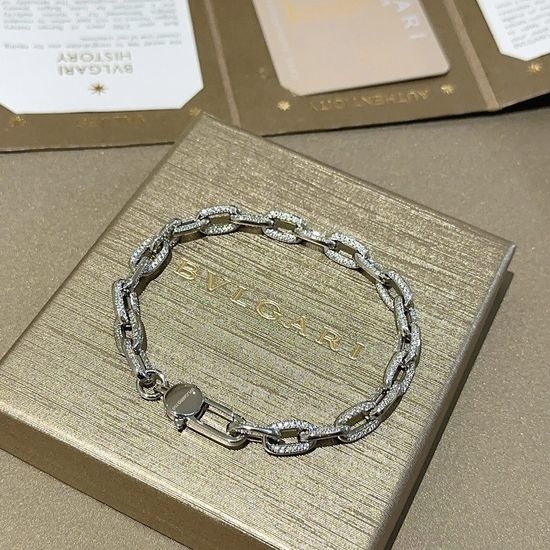 Bvlgari Full Diamond Inlaid Elegant Bracelet