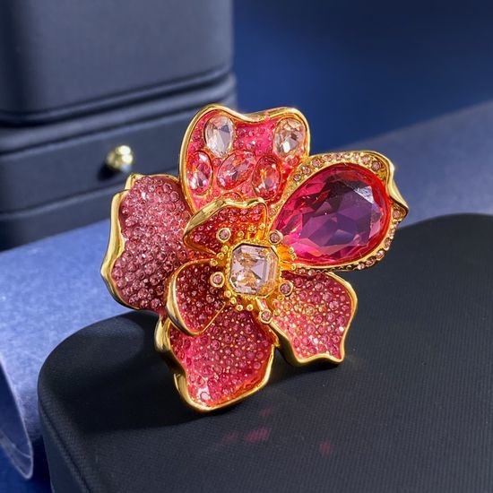 Swarovski Pink Flower Crystal Zircon Ring