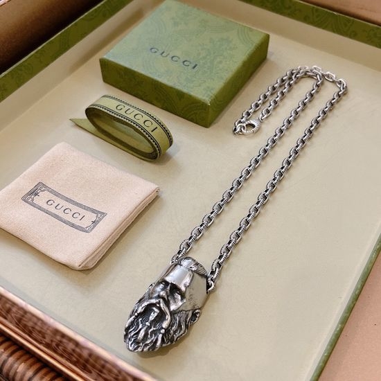 Gucci Vintage Silver Chain Necklace Classic Style