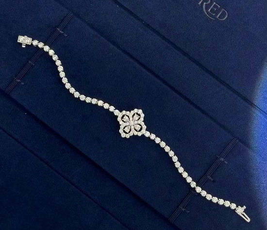 Harry Winston Clover Full Diamond Bracelet Luxury Style