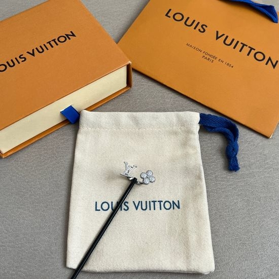 Louis Vuitton LV Vintage Unique Design Ring