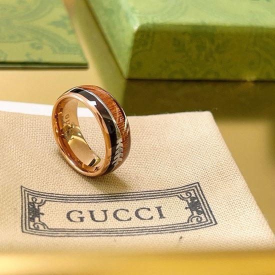 Gucci Wood Grain Pattern Ring