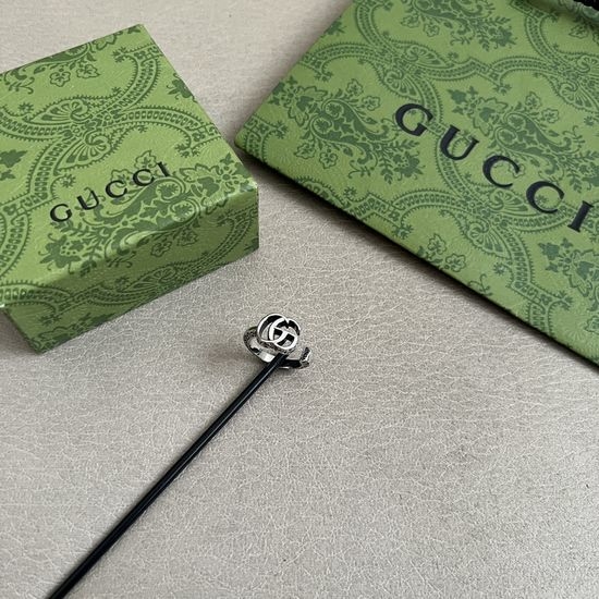 Gucci Classic Minimalist Fashion Ring