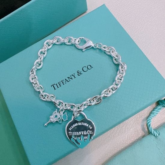 Tiffany & Co. Retro Vintage Style Bangle