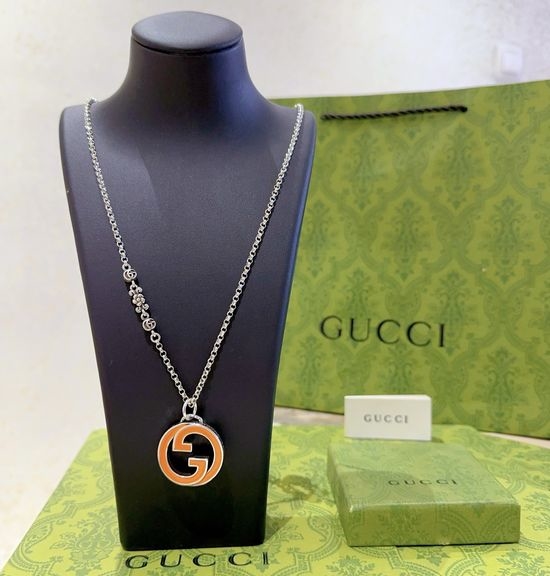 Gucci Vintage Finish Necklace Trendy Matching Accessory