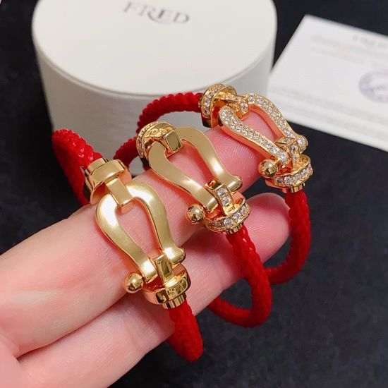 Fred Shiny Horseshoe Buckle Cord Bracelet