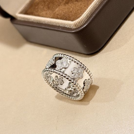Van Cleef & Arpels VCA Full Diamond Wide Ring
