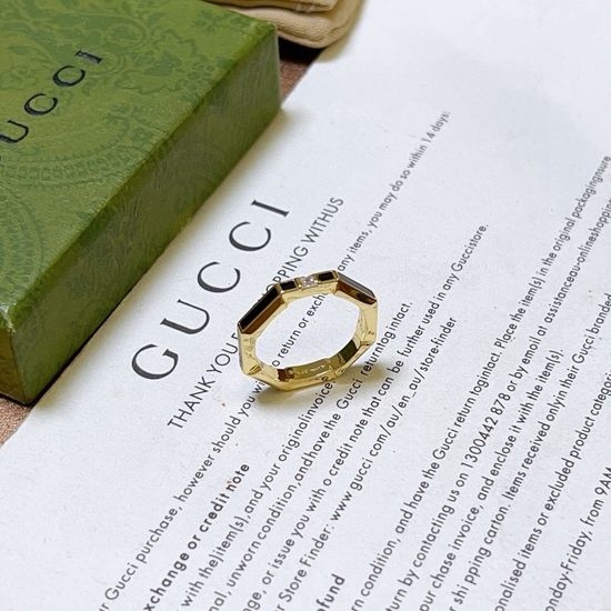 Gucci Handmade Enamel Classic Ring