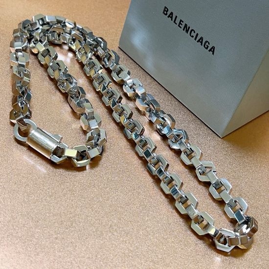 Balenciaga Retro Durable Pendant Necklace