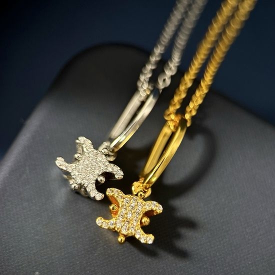 Celine Rhinestone Decor Delicate Pendant Clavicle Necklace