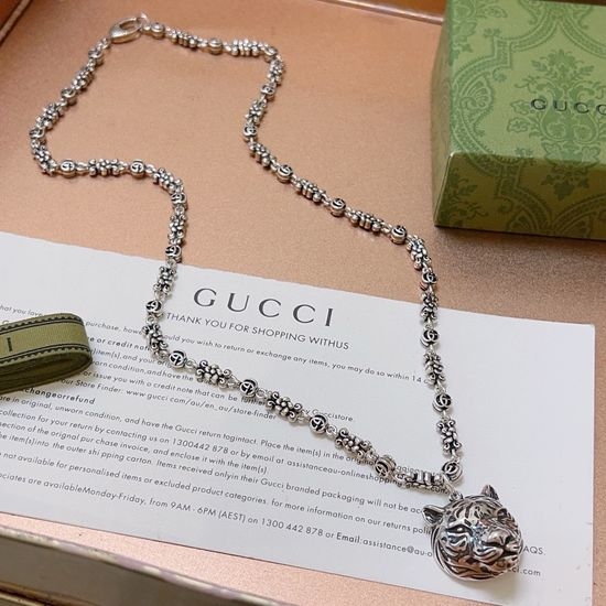 Gucci Classic Vintage Fashion Necklace