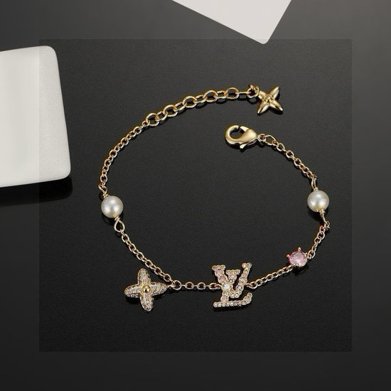Louis Vuitton LV Classic Adjustable Polished Metal Chain Bracelet