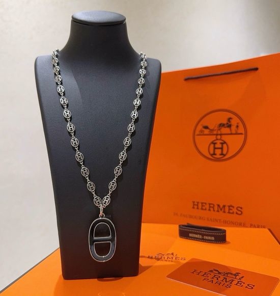 Hermes Stylish Classic Pig Nose Necklace