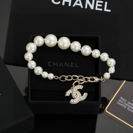 Chanel Classic Delicate Pearl Bracelet
