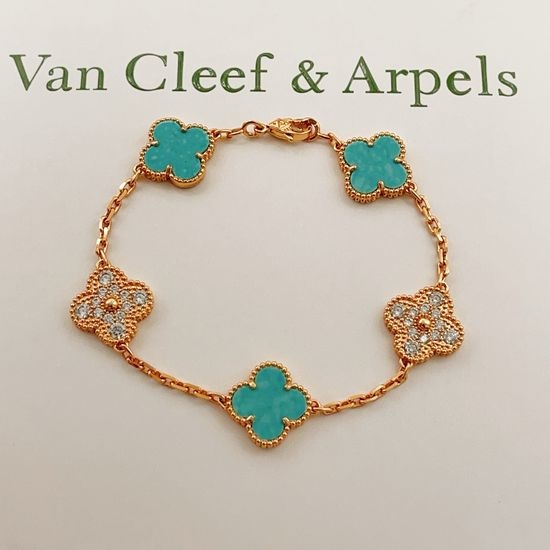 Van Cleef & Arpels VCA Rose Gold Blue Diamond Clover Bracelet