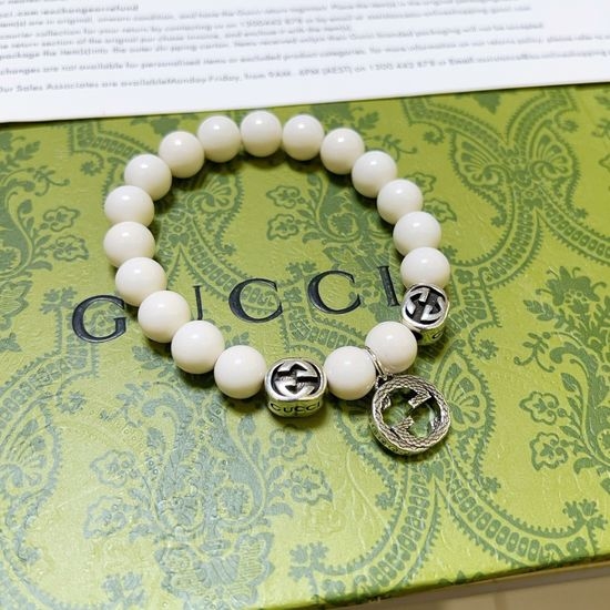 Gucci Vintage White Tridacna Stone Bracelet