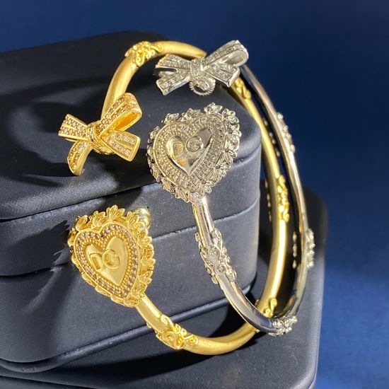 Dolce & Gabbana Bow Heart C-shaped Open Bangle Bracelet