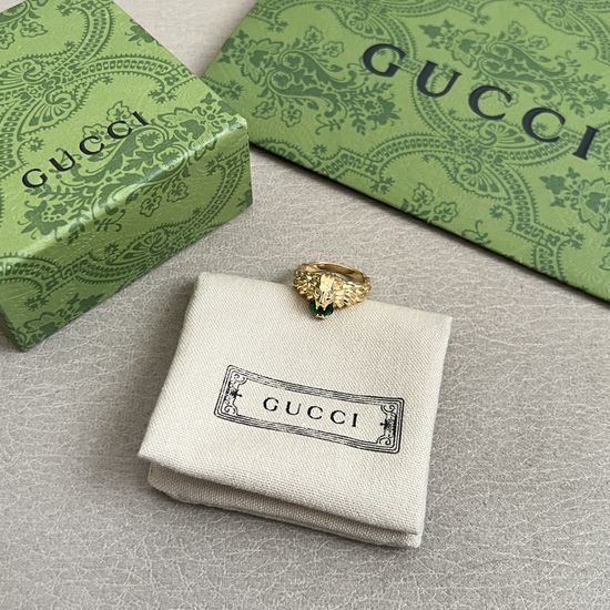 Gucci Lion Design Vintage Ring