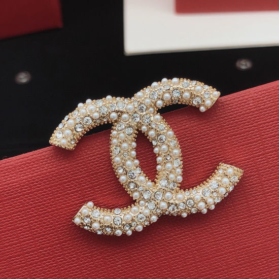 Chanel Rhinestone Pearl Delicate Brooch
