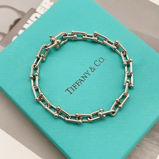 Fendi Silver U Shape Chain Bracelet