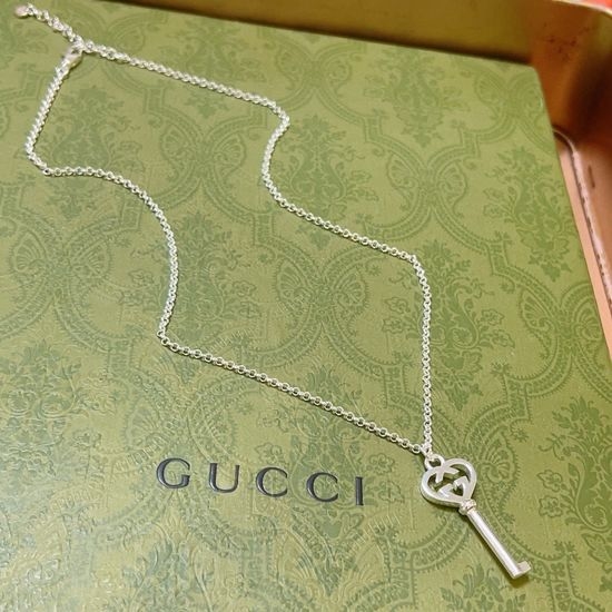 Gucci Classic Silver Pendant Necklace Daily Wear