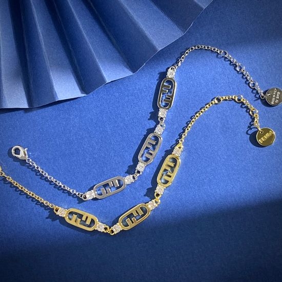 Fendi Zircon Oval Bracelet Necklace Set