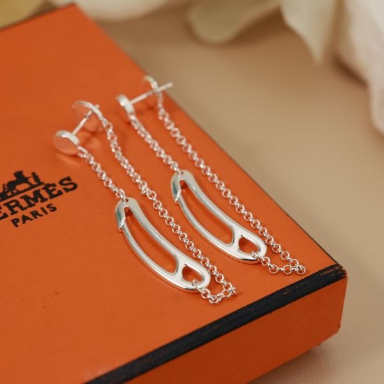 Hermes Pin Shaped Stud Earrings Elegant Design