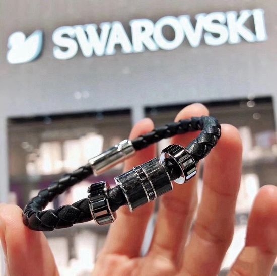 Swarovski Crystal Inlaid Leather Bracelet Magnetic Clasp