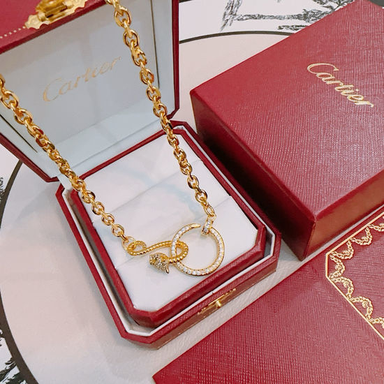 Cartier Elegant Handcrafted Necklace Classic Design