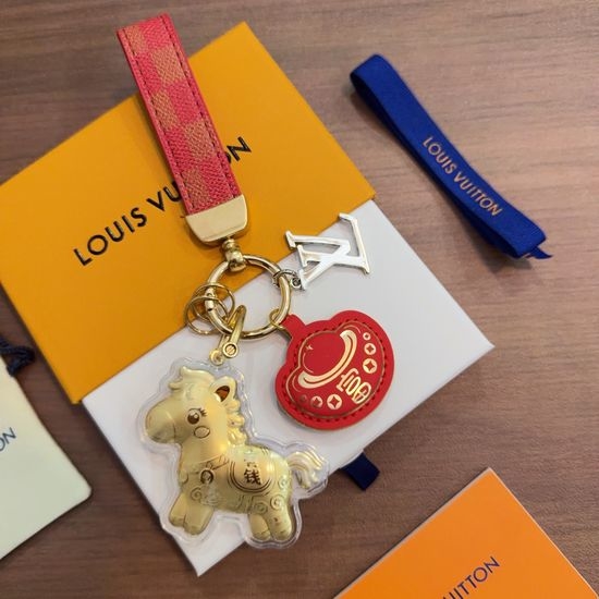 Louis Vuitton LV Vintage Finish Bag Charm Key Ring Accessory