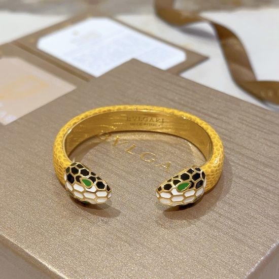 Bvlgari Elegant Enamel Snake Pattern Bangle