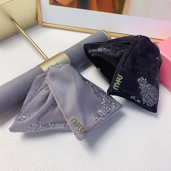 Miu Miu Organza Triangle Claw Clip With Box