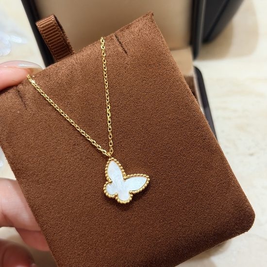 Van Cleef & Arpels VCA Mother of Pearl Butterfly Silver Necklace