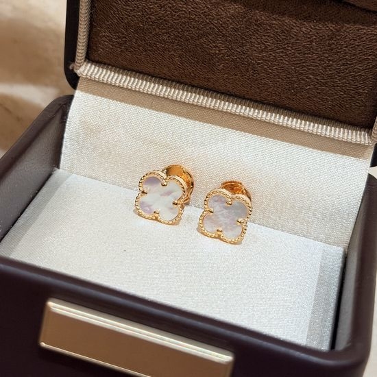 Van Cleef & Arpels VCA White Mother-of-Pearl Clover Earrings
