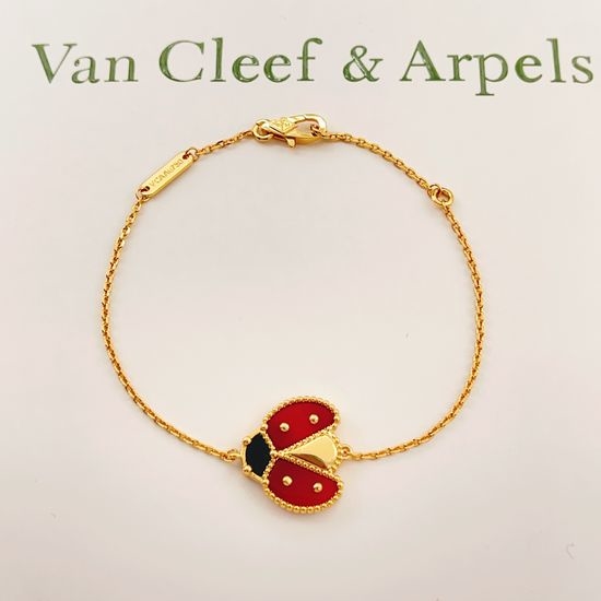 Van Cleef & Arpels VCA Gold Ladybug Bracelet High Quality Jewelry