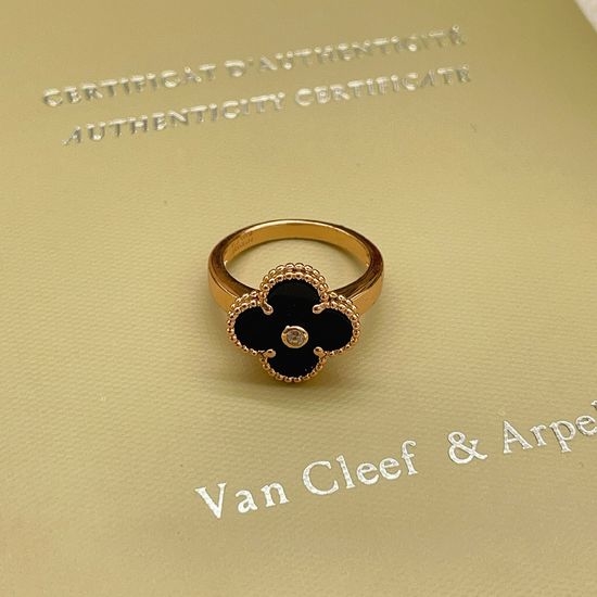 Van Cleef & Arpels VCA Clover Black Mother Of Pearl Ring