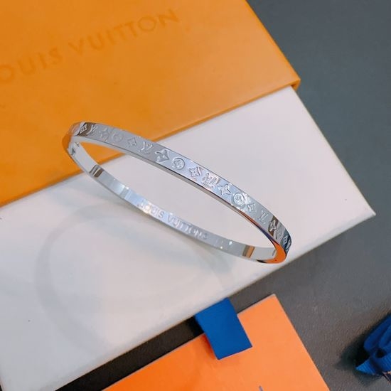 Louis Vuitton LV Classic Fashion Bracelet Daily Wear Jewelry