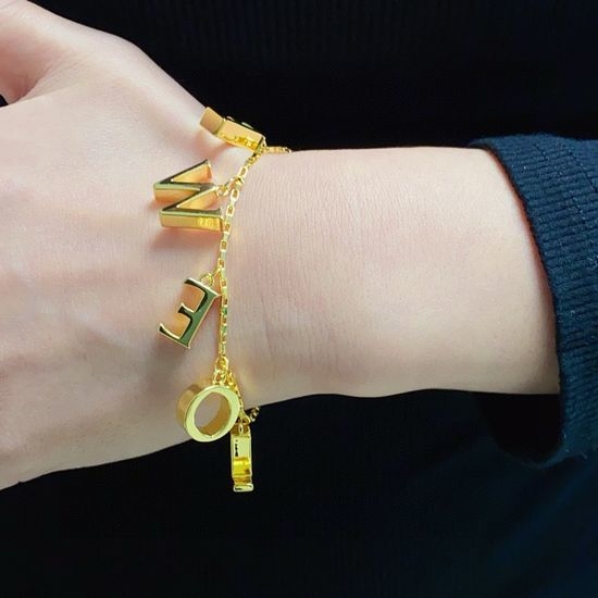 Loewe Artistic Textured Interlocking Chain Bracelet