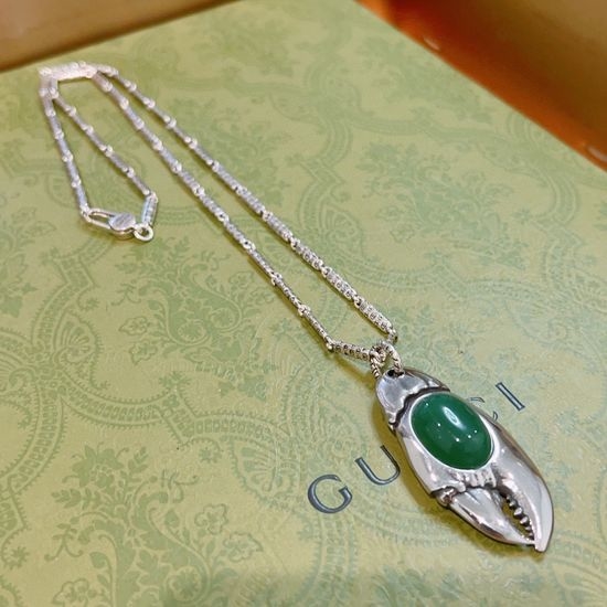 Gucci Vintage Crab Claw Pendant Necklace Premium Jewelry
