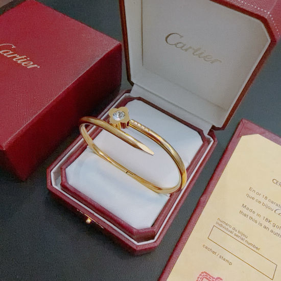 Cartier V Gold Classic Ring Shape Bracelet
