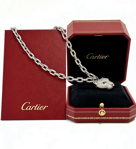 Cartier V-gold Necklace Classic Elegant Design
