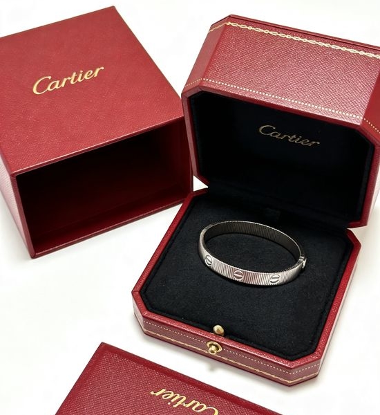 Cartier V-Gold Bangle Sophisticated Handcrafted Jewelry