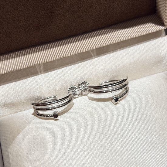 Cartier Three-layer Nail Design Smooth Stud Earrings