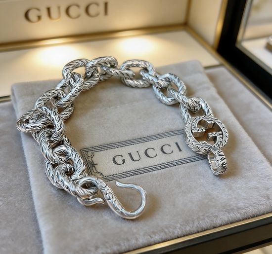 Gucci Classic Exquisite Delicate Bracelet For Daily Wear