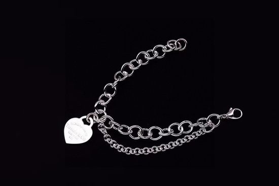 Tiffany & Co. Heart Needle Buckle Chain Bracelet