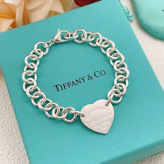 Tiffany & Co. Polished Heart Shape Classic Bracelet