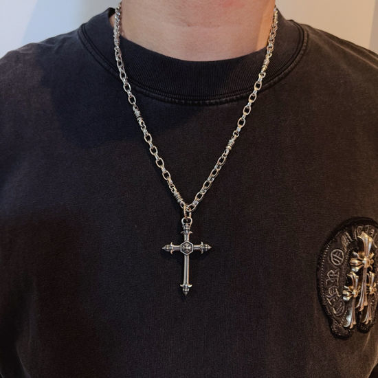 Chrome Hearts Classic Cross Pendant Necklace